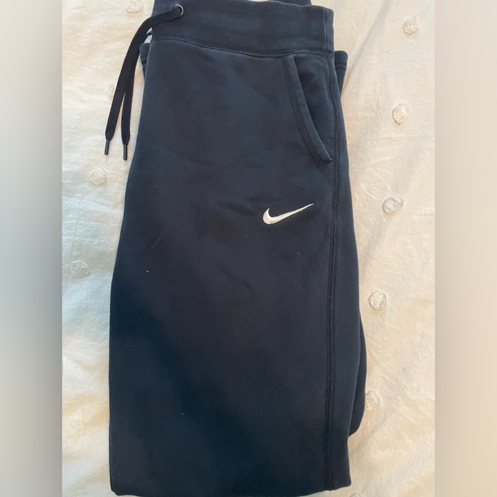 Nike women’s sweatpants